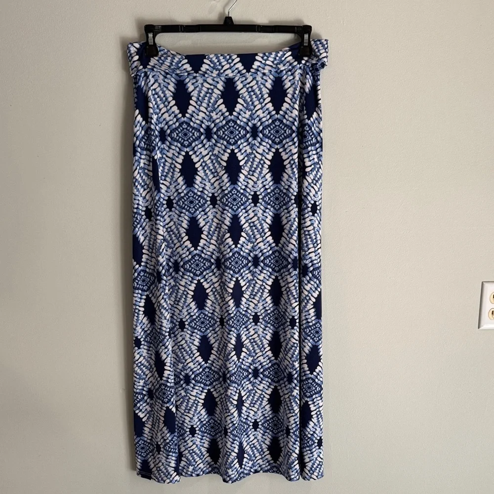 Elegant Blue‎ and White A-Line Skirt